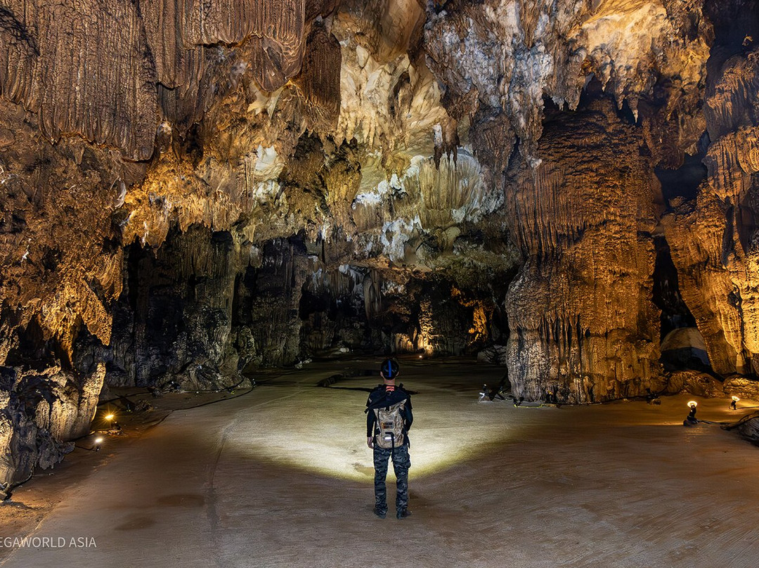 Tham Loup & Tham Hoi Caves-旺阳必去景点