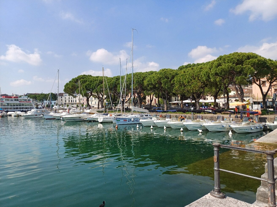 Lungolago Di Desenzano Del Garda-代森扎诺-德尔加达必去景点