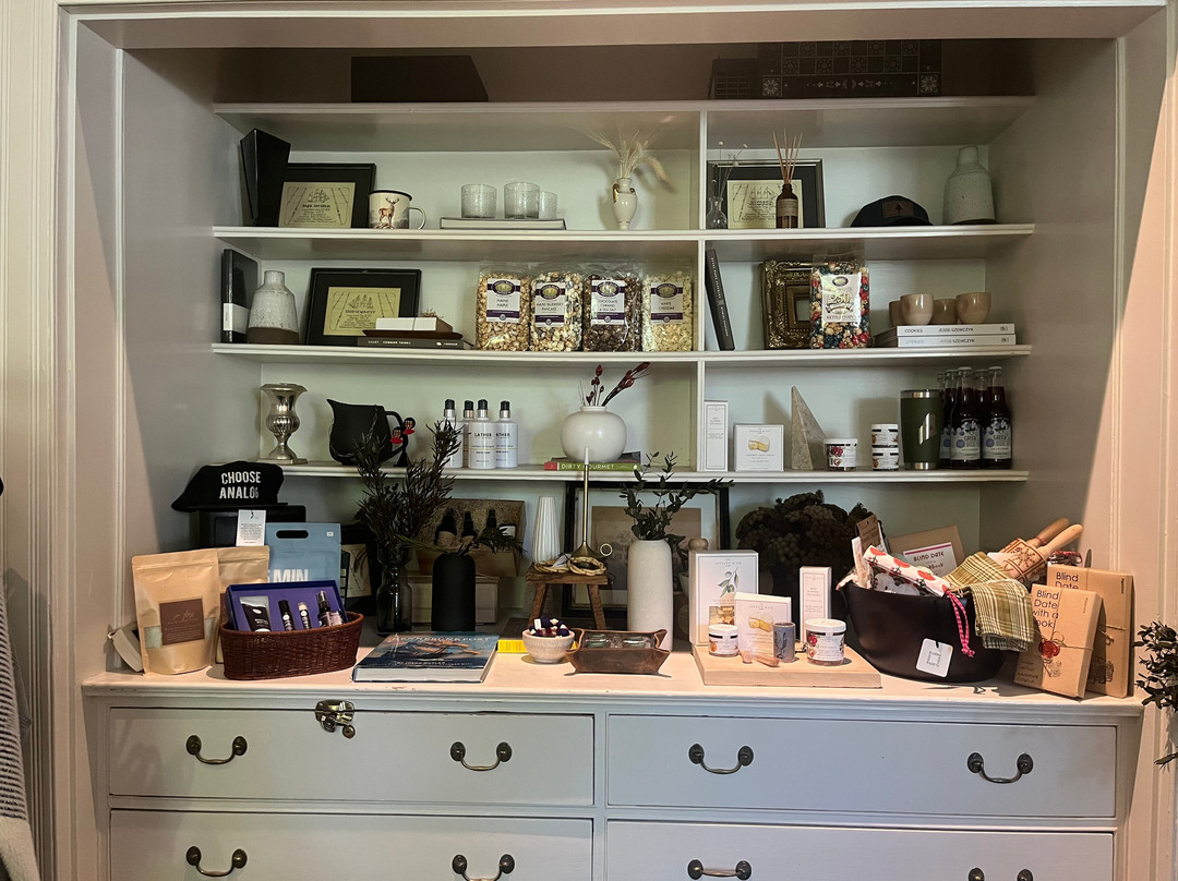 Kennebunkport Captains Collection主图