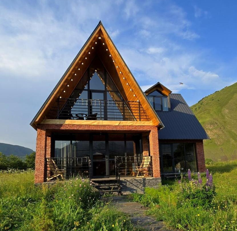 Grand Mountain Cottage