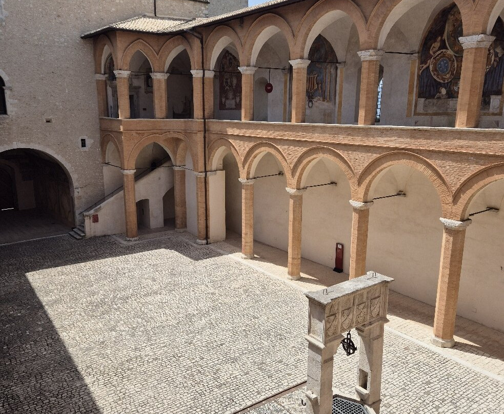 Rocca Albornoz Museo del Ducato di Spoleto-斯波莱托必去景点