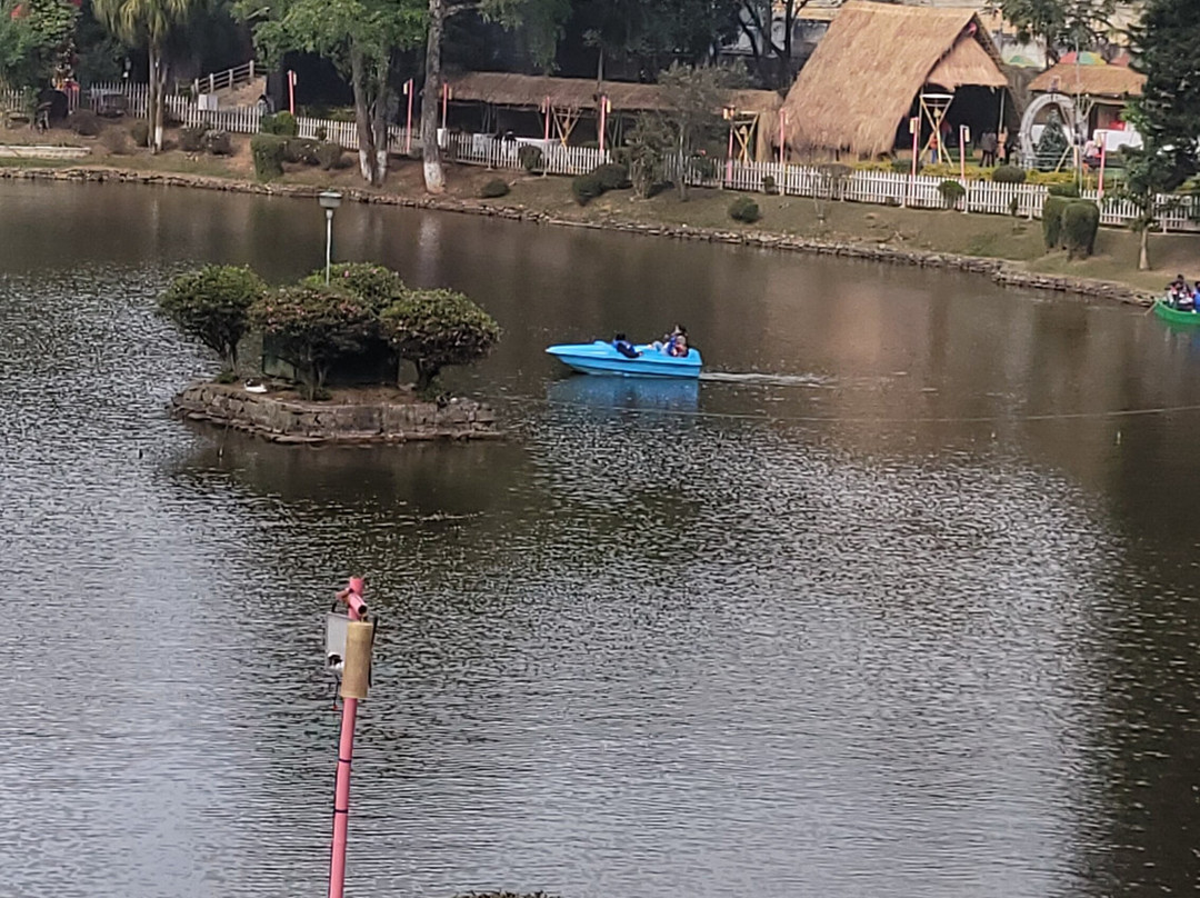 Ward's Lake-西隆必去景点