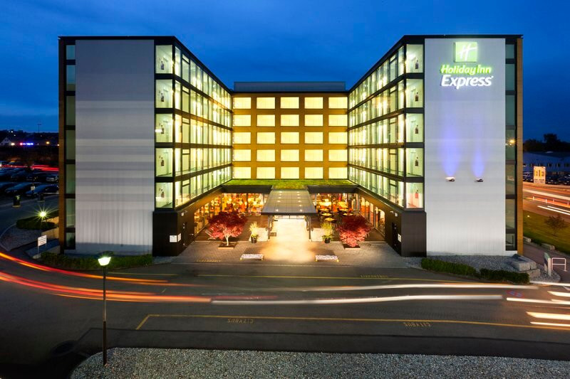 Holiday Inn Express 苏黎世机场智选假日酒店