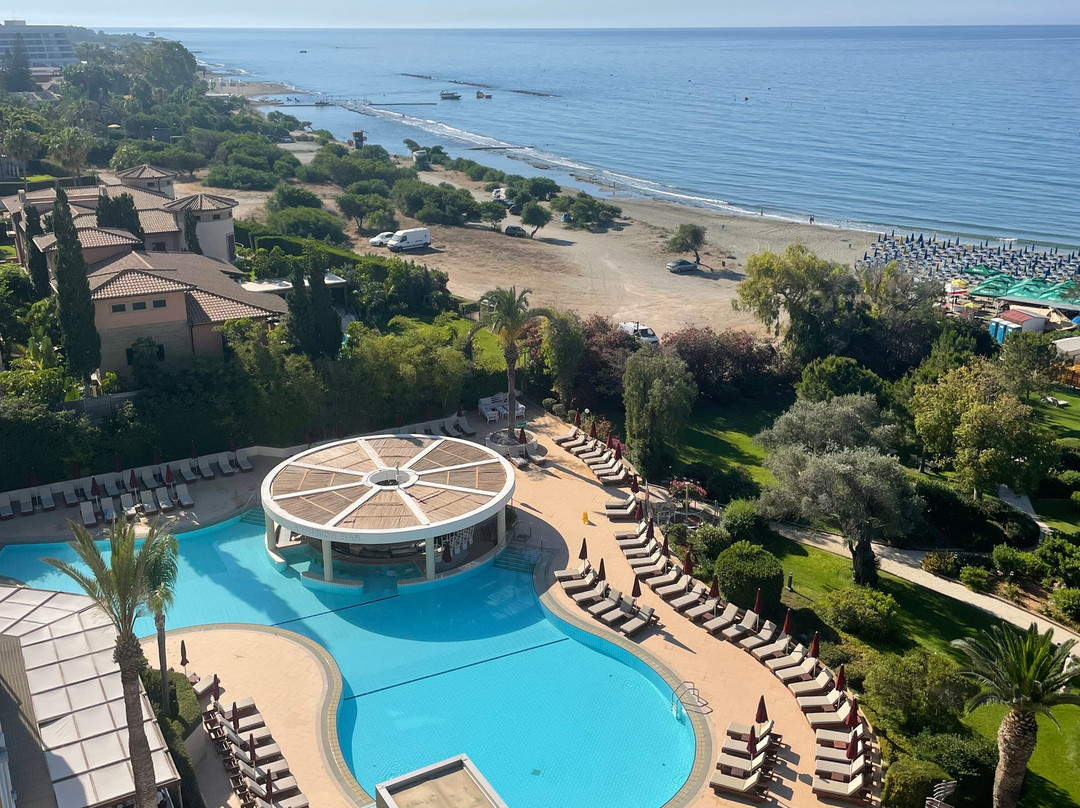 St Raphael Resort主图