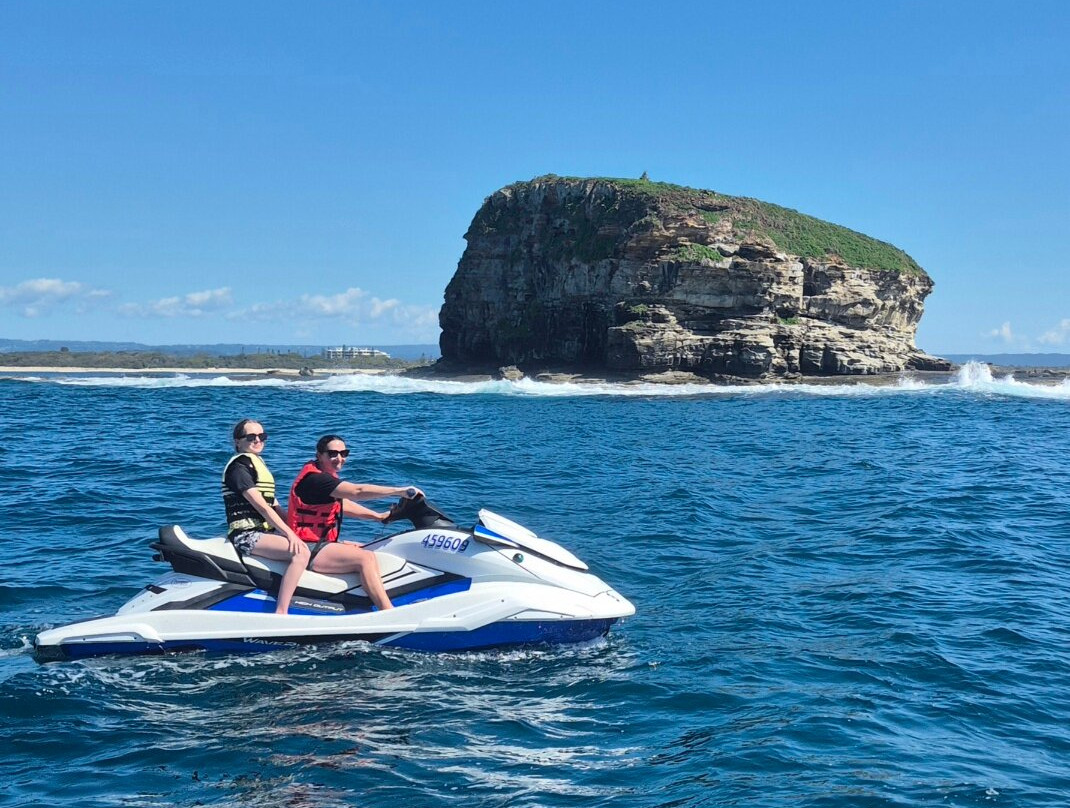 Swan Boat Hire-Maroochydore必去景点