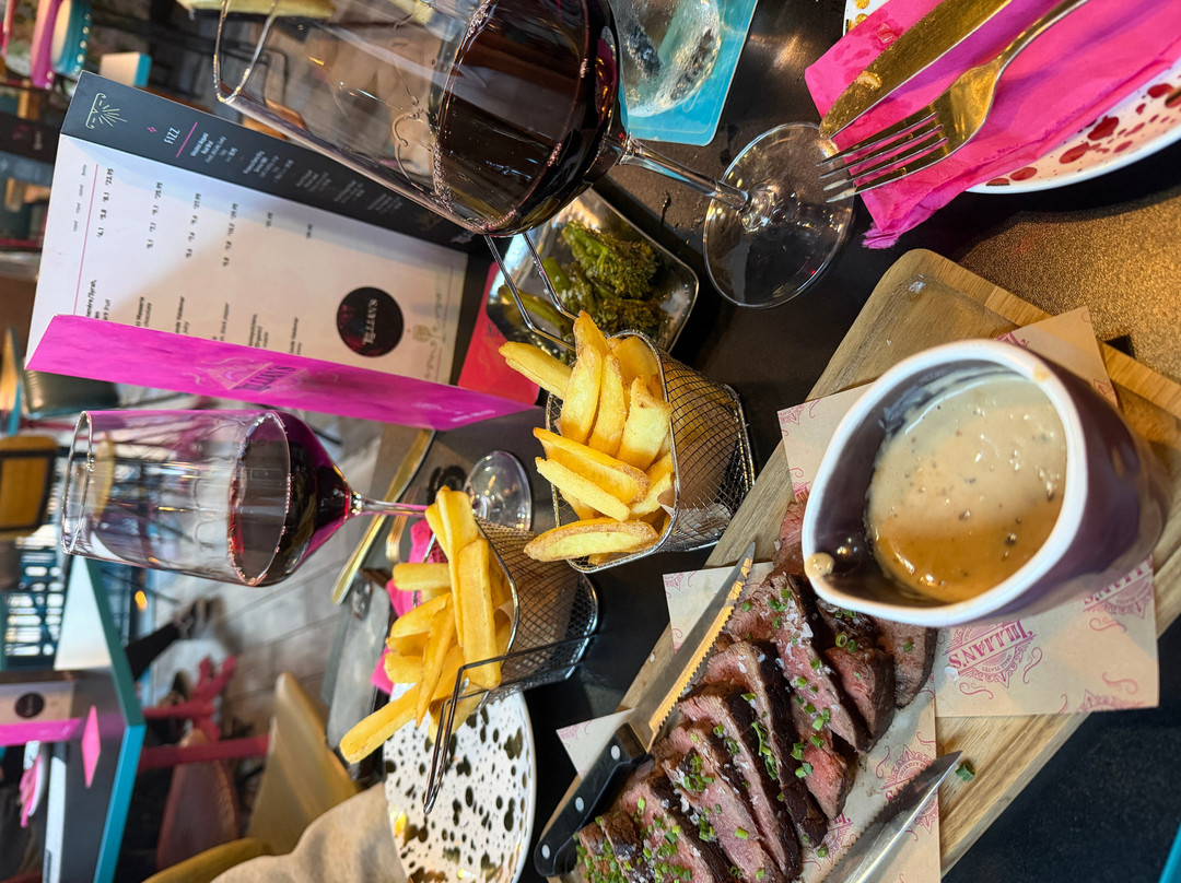 Lillian's Cocktail Bar & Small Plates