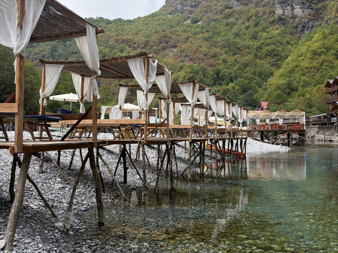 Komani Lake By Wild Tour Albania-Koman必去景点