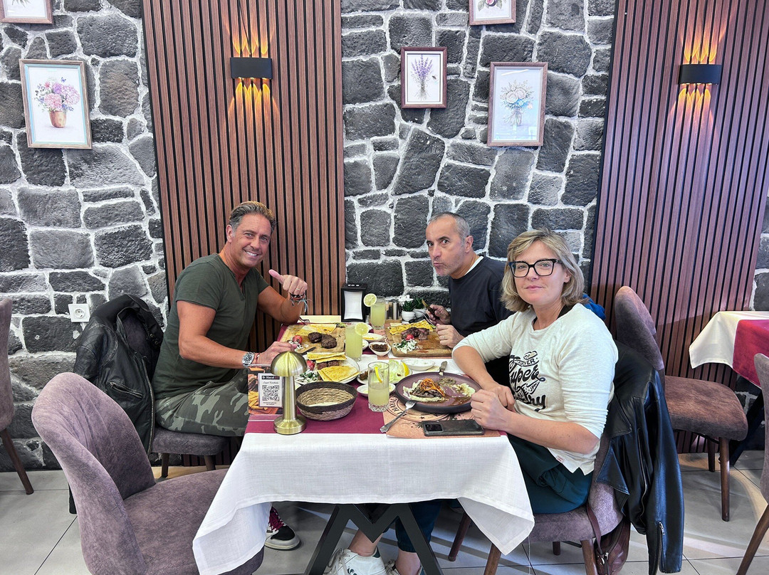 Bi HAYAL ET KEBAP&STEAK CAFE RESTORAND
