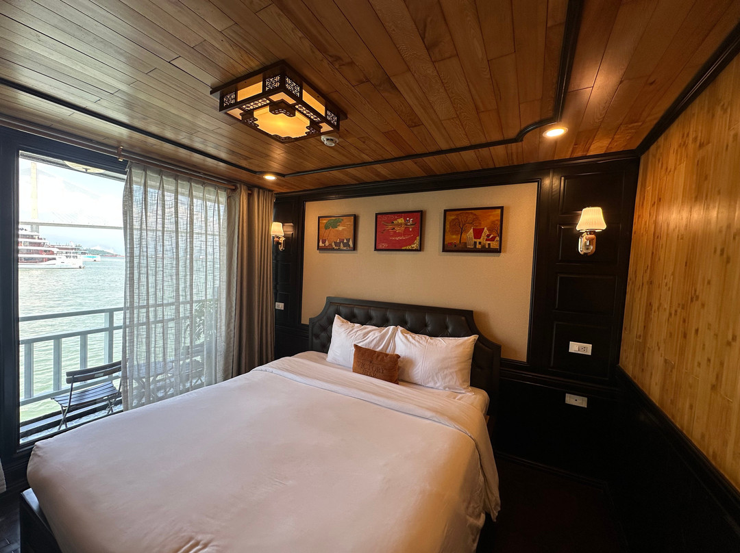Victory Star Cruise-下龙湾必去景点