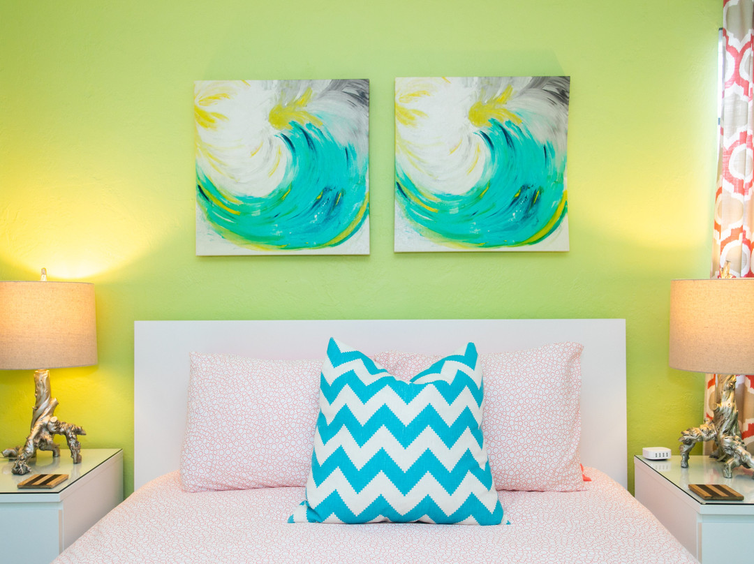 Sunset Inn & Cottages