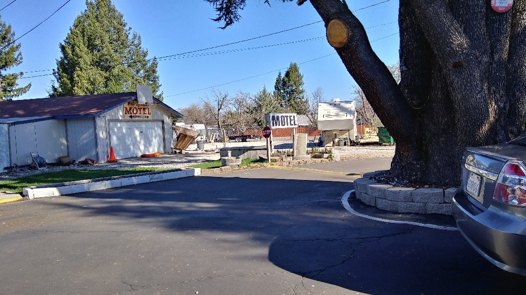 可尔斯维尔汽车旅馆