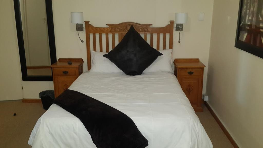 Bredasdorp酒店住宿-Victoria Hotel