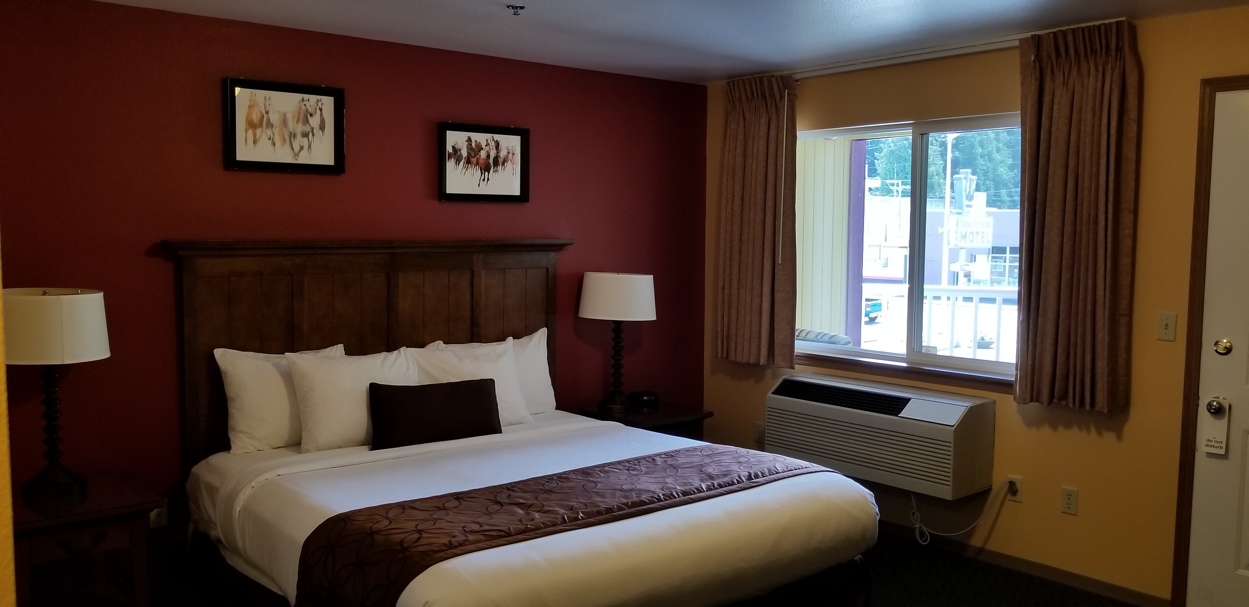 Royal Victorian Motel-官方