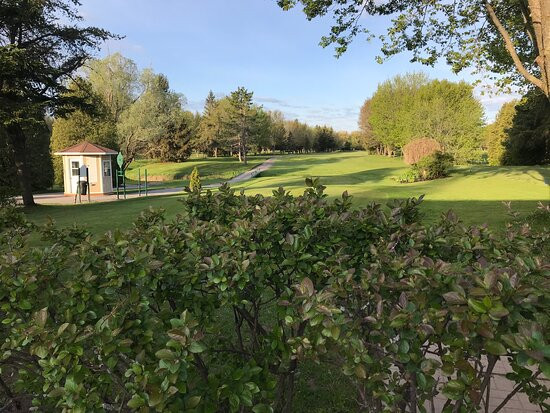 Club de Golf Rivière-Rouge景点图片