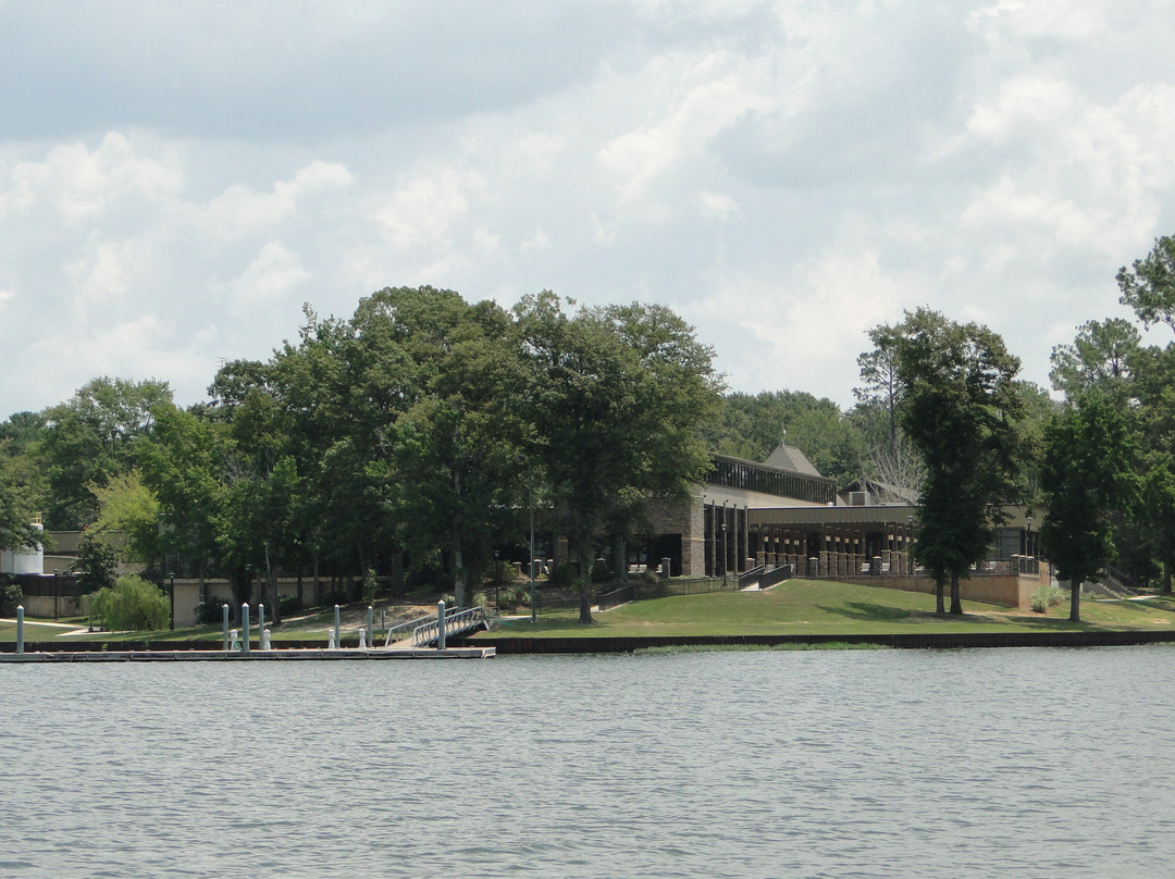 Lakepoint Resort State Park景点图片