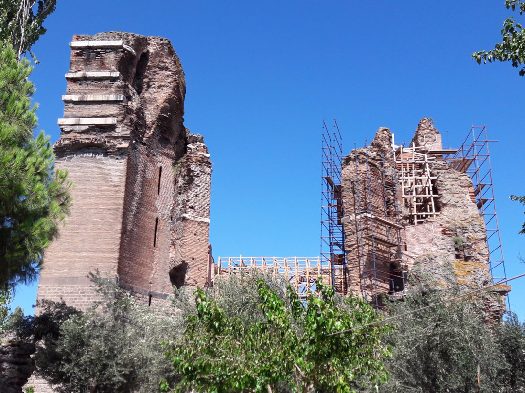 Red Basilica (Kizil Avlu)景点图片