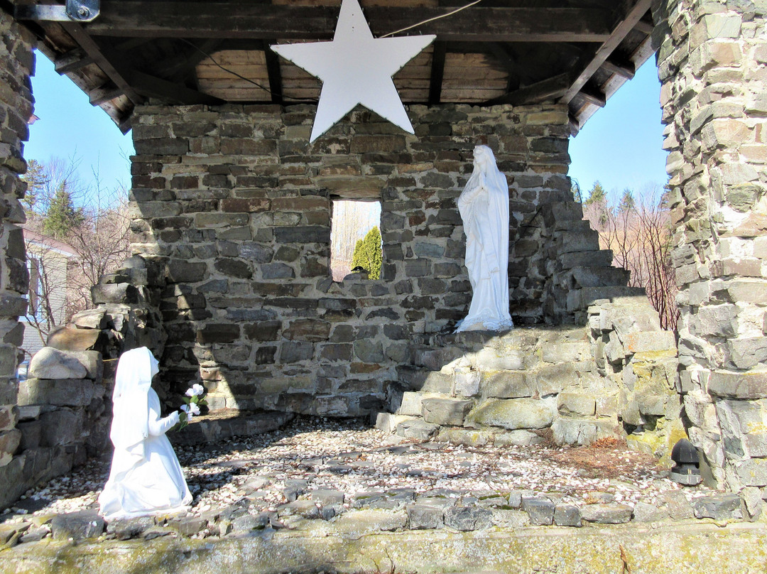 2023年11月SaintLouisdeL'IsleauxCoudres景点攻略SaintLouisdeL'Isleaux