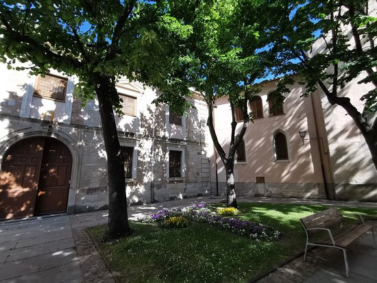 Convento Religiosas Marinas-萨莫拉必去景点