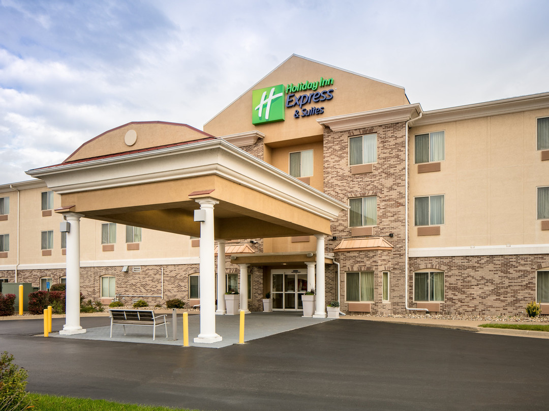 Holiday Inn Express & Suites Clinton By IHG主图
