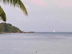 Anse Bois de Rose Beach景点图片