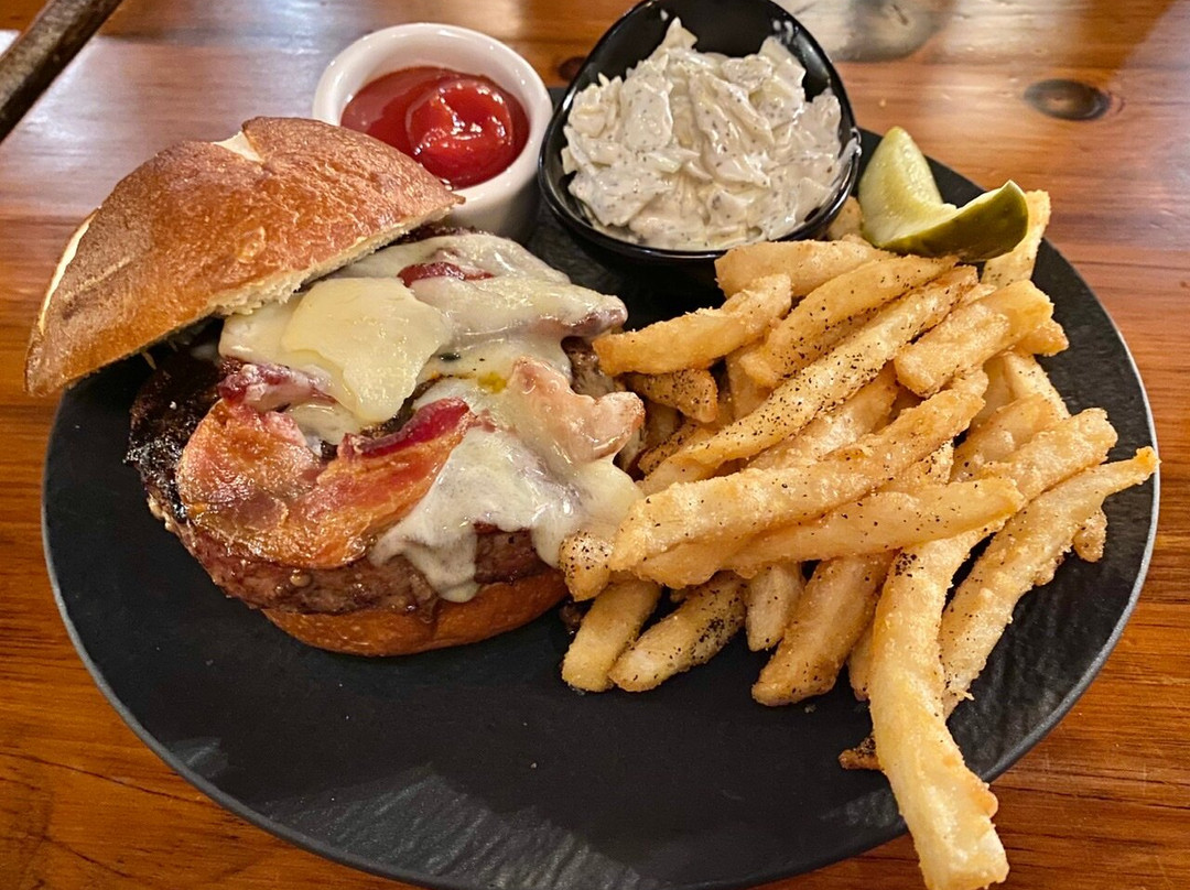 Essex Inn on the Adirondack Coast主图