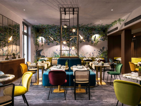 维多利亚宫殿酒店主图