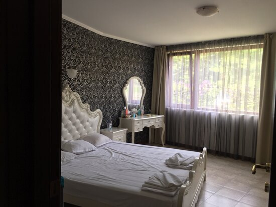 Casa Real Apartments主图