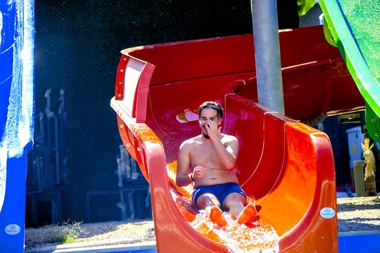 Courtyard Long Beach Holiday Resort主图