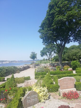 Hjarno Church-朱尔斯明德必去景点