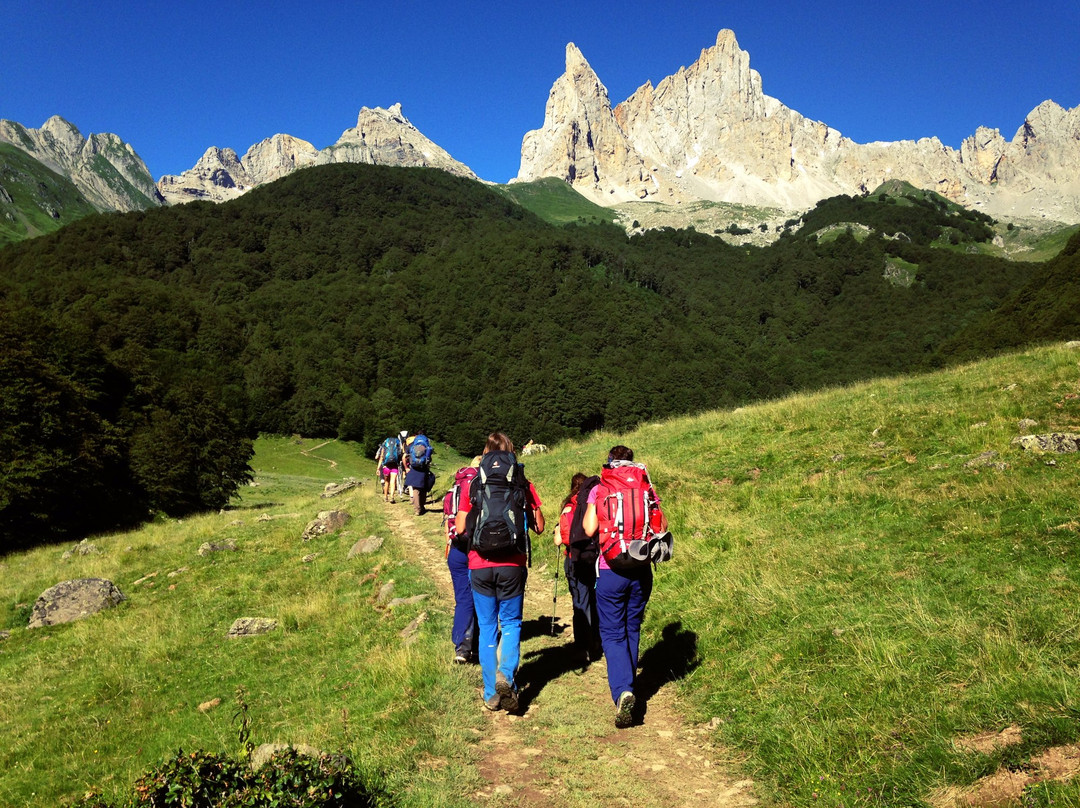 AventuraTrek Guias de Montaña y Barrancos景点图片