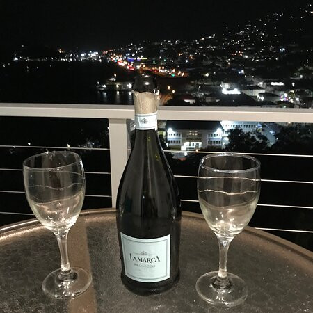 Pirates Pension at Bluebeards Castle主图