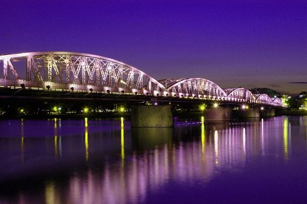 Truong Tien Bridge景点图片