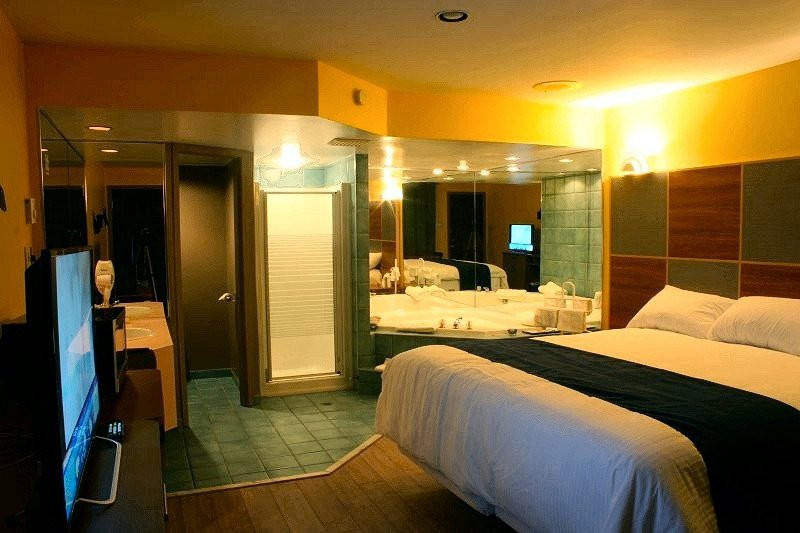 Saint Sauveur des Monts酒店住宿-Motel Des Pentes et Suites