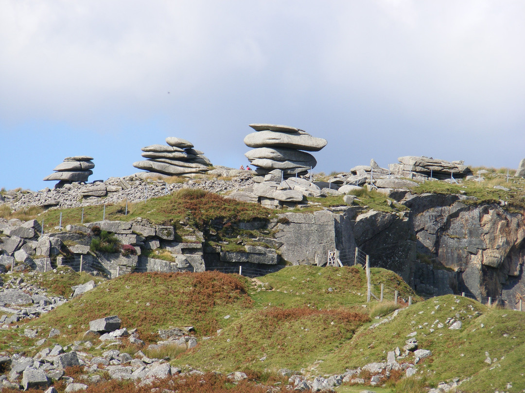 The Hurlers (3 stone circles)景点图片