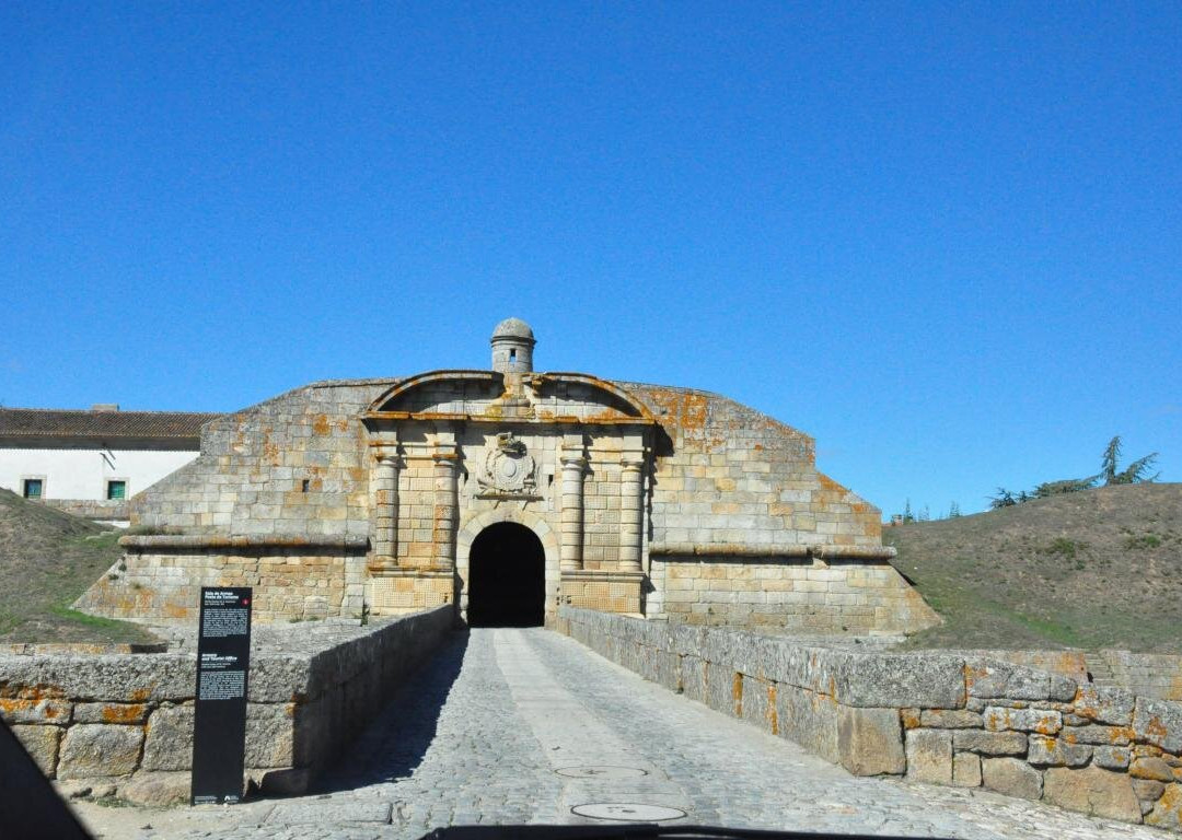 Fortified Village Almeida景点图片