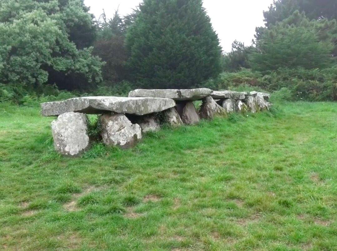 Allée Couverte Et Menhir De Prajou-menhir-Trebeurden必去景点