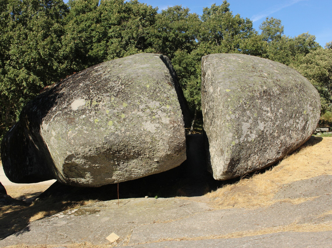 Pedra Bolideira景点图片