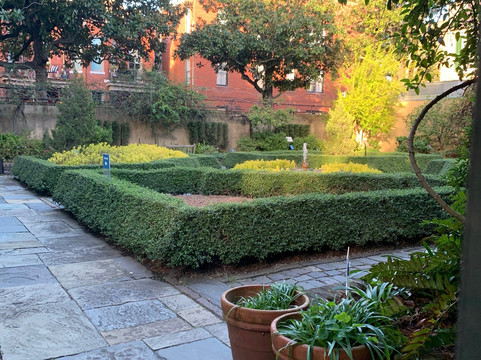 Nightly Spirits-萨凡纳必去景点