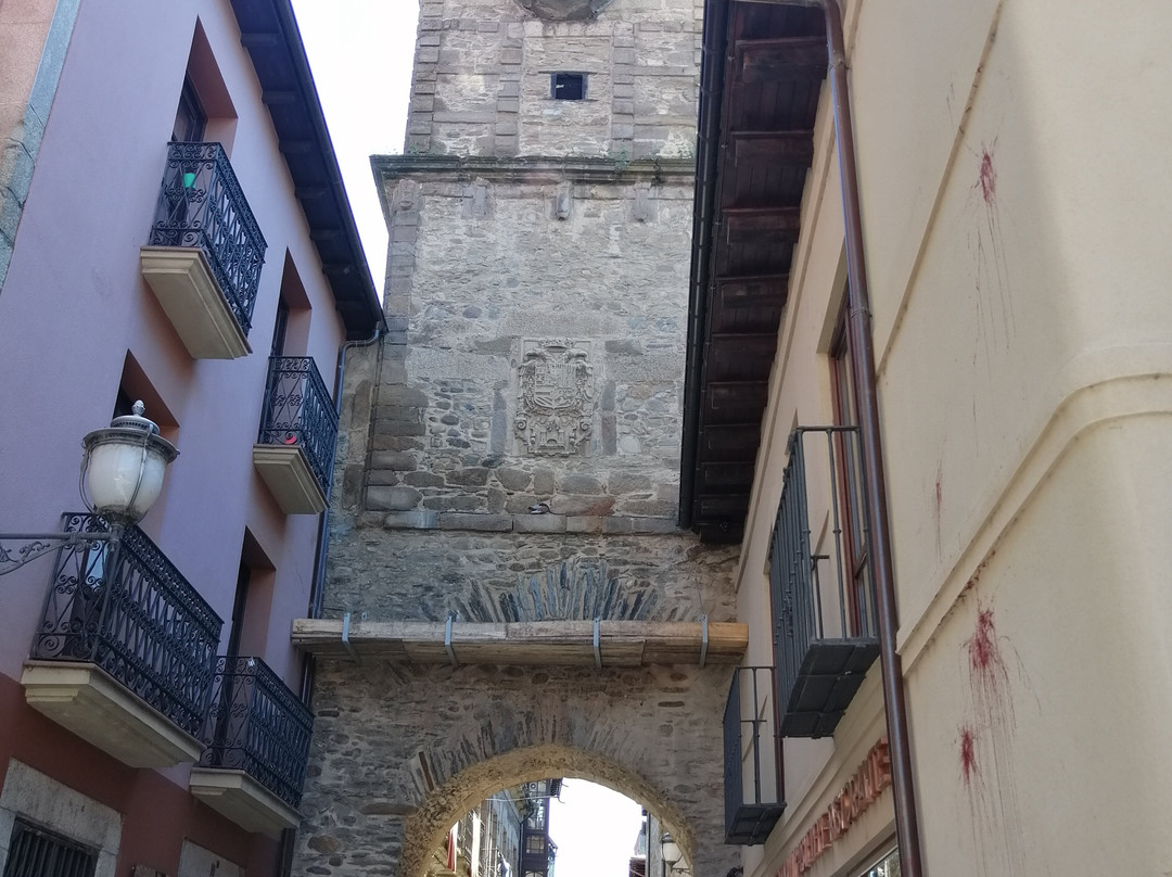 Torre del Reloj-蓬费拉达必去景点