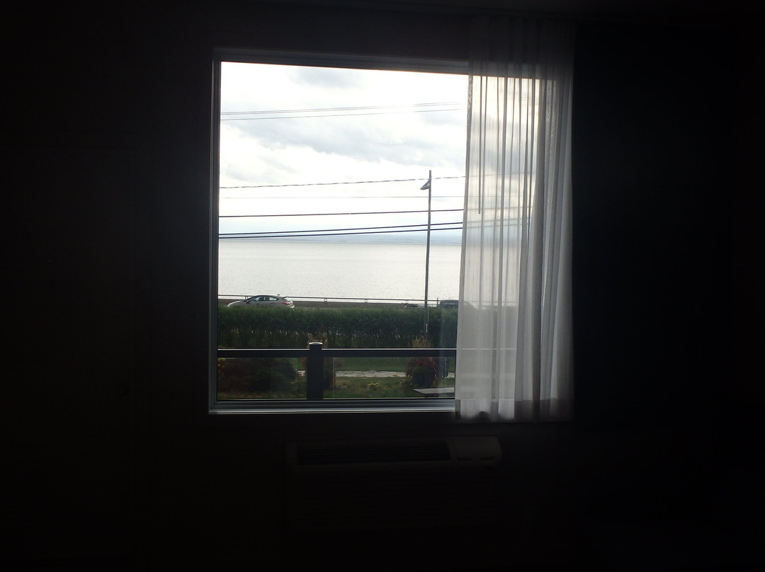 Riôtel Carleton-sur-mer主图