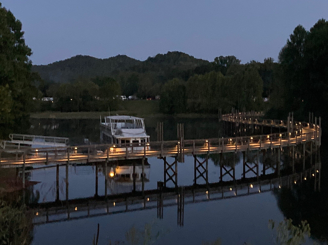 Stonewall Resort Recreation-Roanoke必去景点