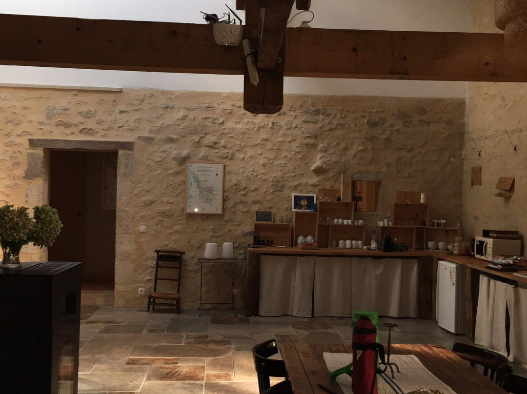 Le Clos Des Abeilles主图