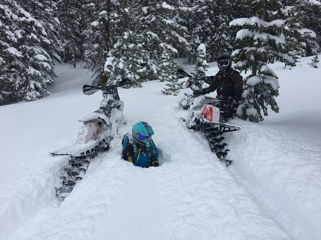 Roaring Fork Adventure Rentals-格伦伍德温泉必去景点