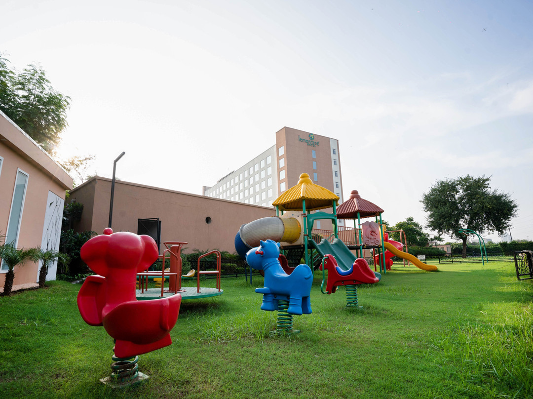 Lemon Tree Hotel, Sohna Road, Sector 68, Gurugram主图