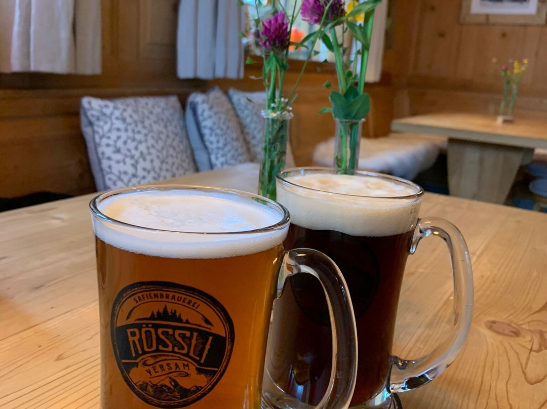 Gasthaus Roessli Versam主图