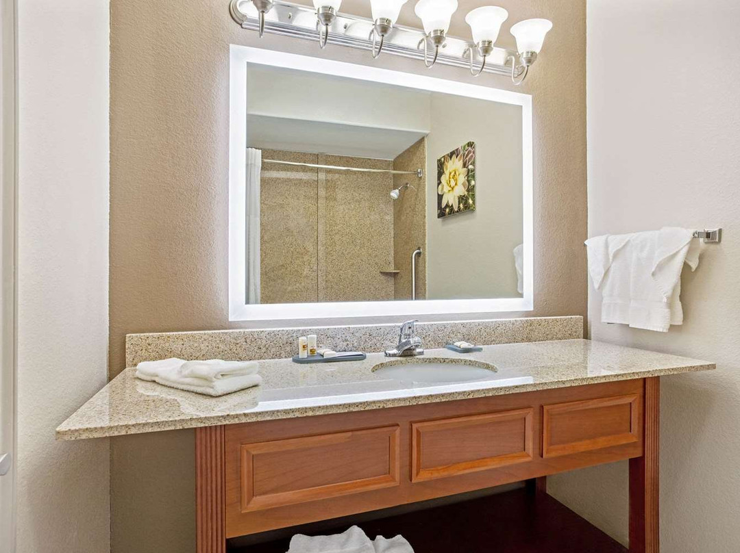 La Quinta Inn & Suites by Wyndham Fairfield TX主图