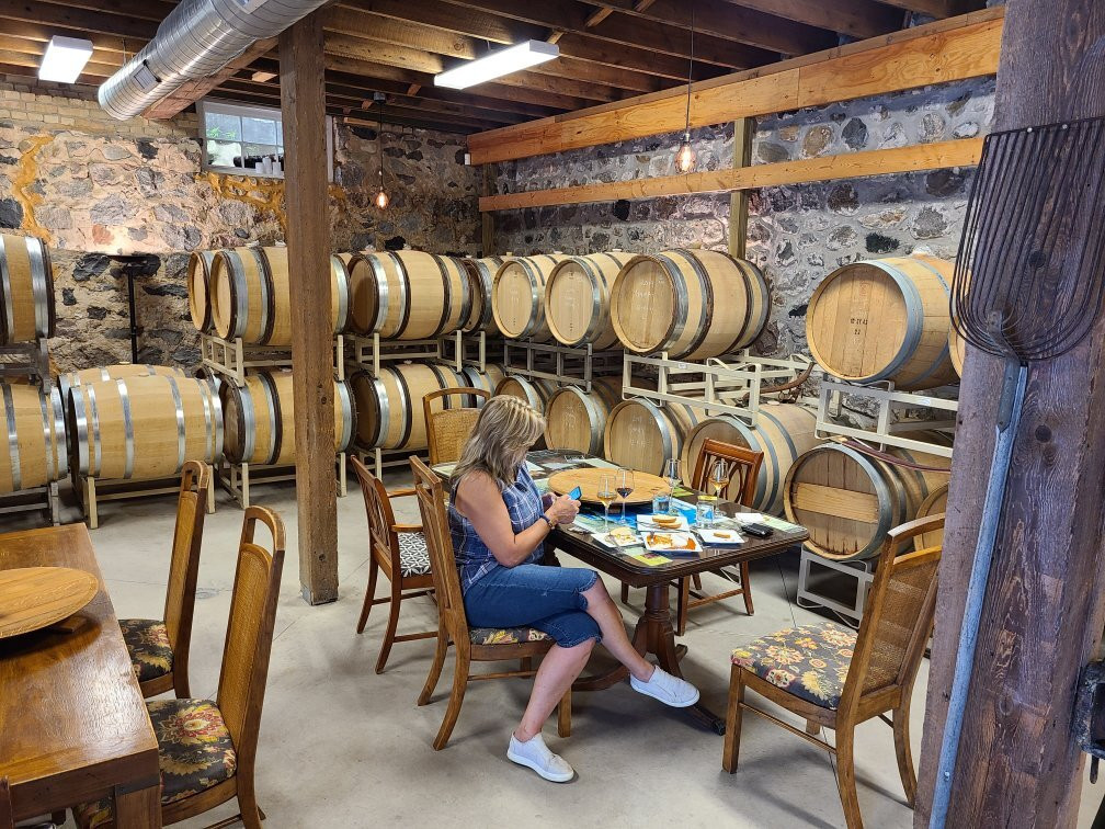 Left Foot Charley Winery-特拉弗斯城必去景点