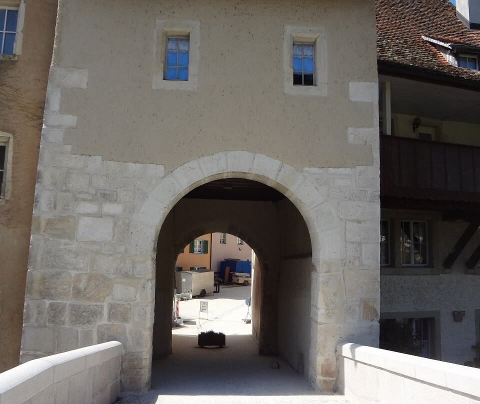 Porte Saint-Jean-Saint-Ursanne必去景点