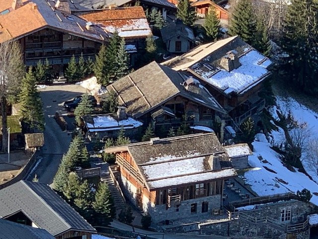 赞尼尔小屋酒店主图