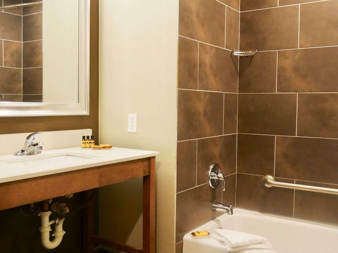 La Quinta Inn & Suites by Wyndham Tulsa Downtown / Route 66主图